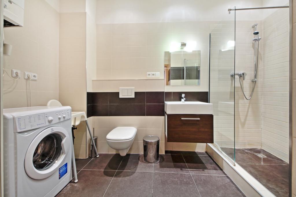 Family Apartments Прага Экстерьер фото